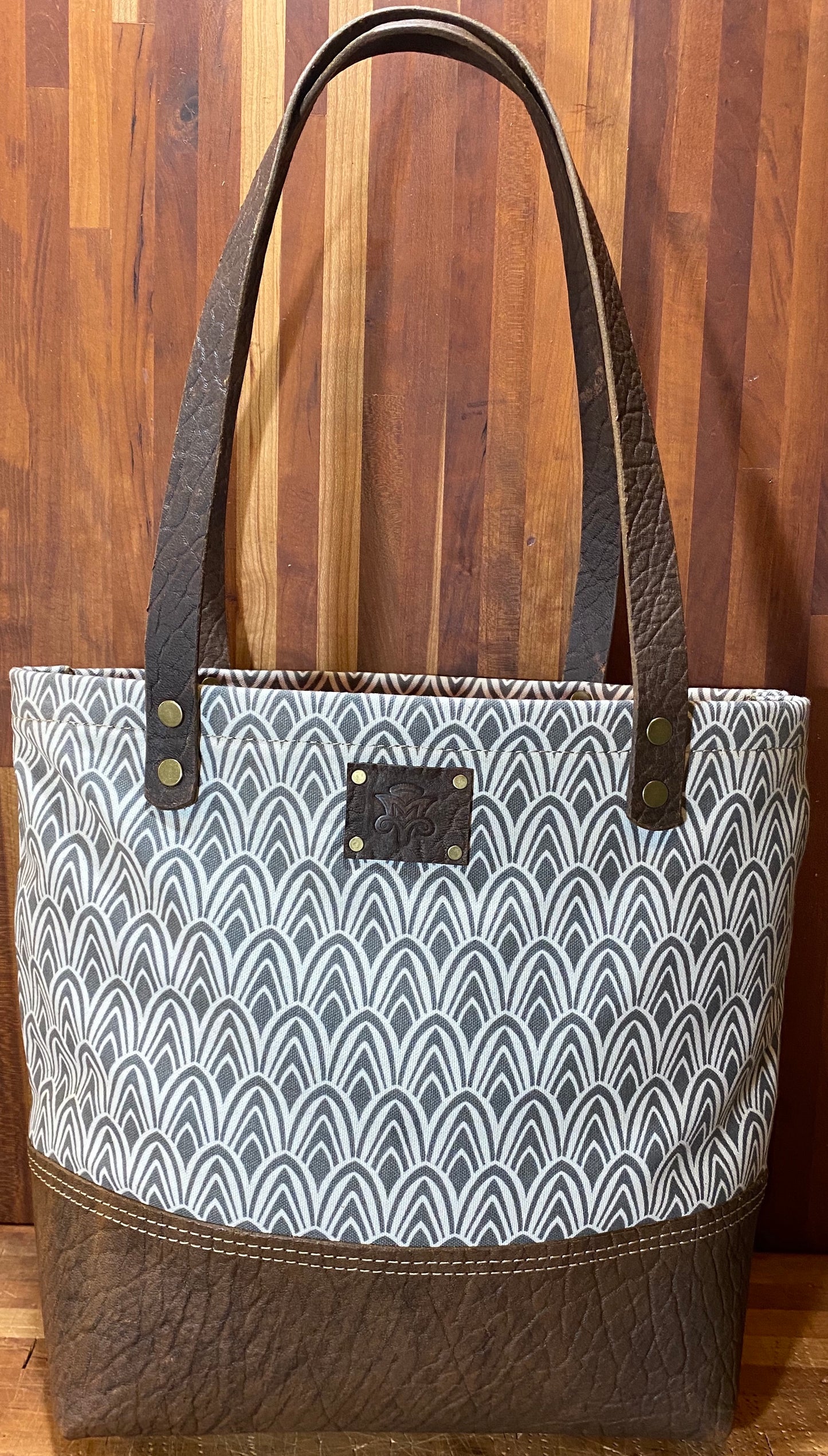 The Weekender Tote in Feather Print