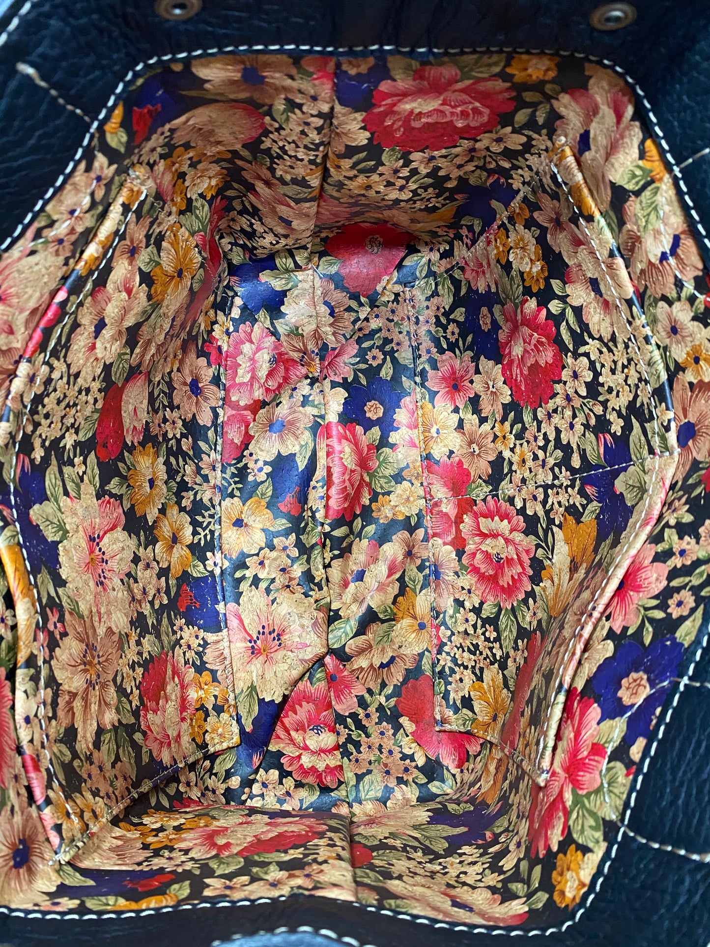 Dora K Snap Bag in Black