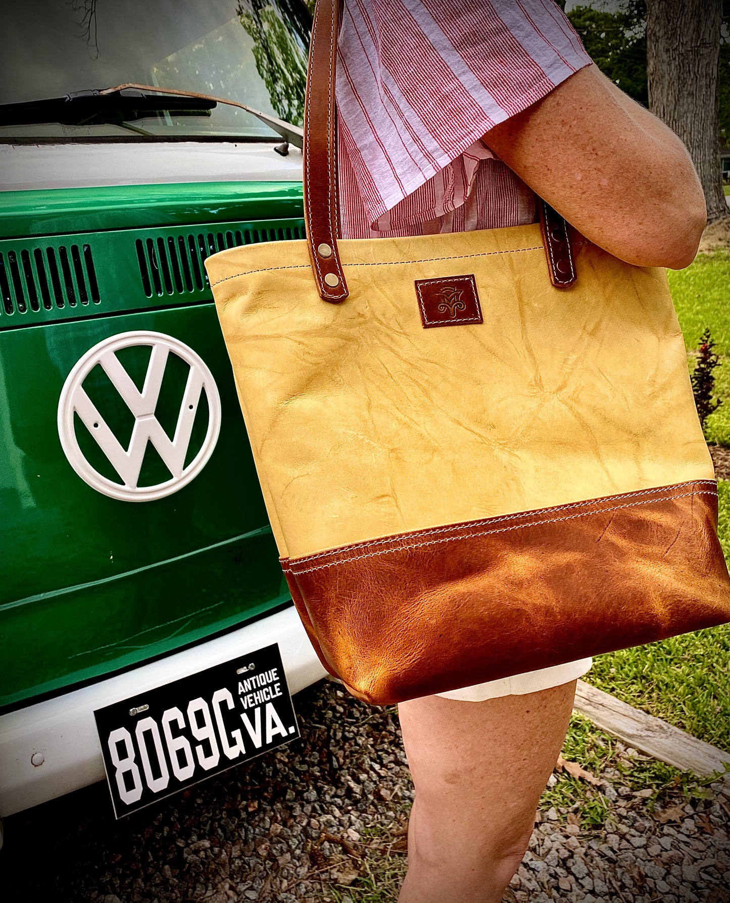 Limited Casual Tote In Yellow and English Tan