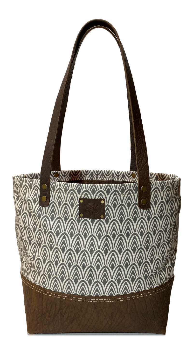 The Weekender Tote in Feather Print